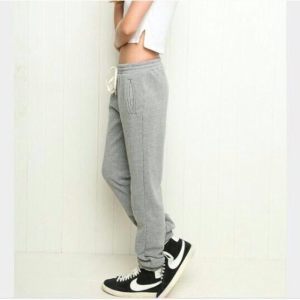 🌞Brandy Melville Sweatpants